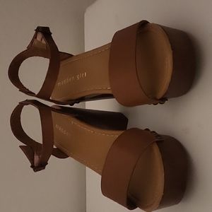 Madden Girl Wedge heels